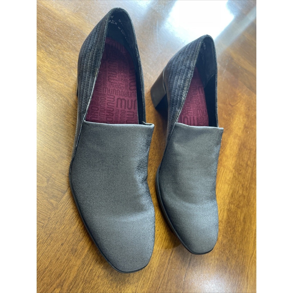 Munro Women's Traveler Slip N Loafer‎ Size 8 M Gray